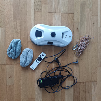 Akende pesemise robot