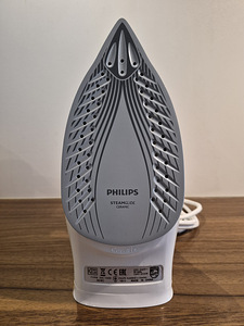 Утюг Philips EasySpeed (3 фото из 9)
