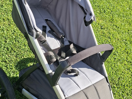 Müüa Thule Urban Glide 2 vankrikomplekt