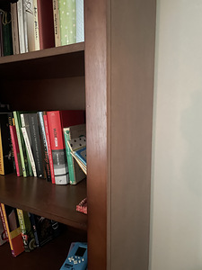 Книжная полка (3 фото из 3)