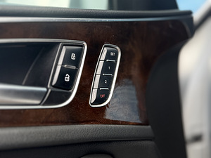 Audi A6 Allroad 3.0 180кВт (9 фото из 14)