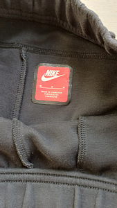 Шорты Nike tech fleece (3 фото из 3)
