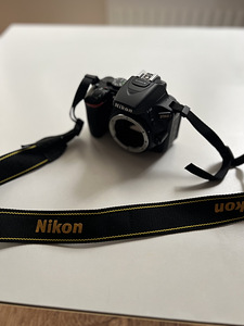 Фотокомплект Nikon D5600 (5 фото из 5)