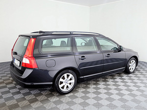 Volvo V70 Summum Facelift ATM 1.6 D4 84kW (3 фото из 8)