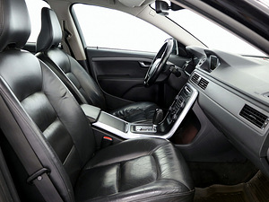 Volvo V70 Summum Facelift ATM 1.6 D4 84kW (6 фото из 8)