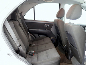 Kia Sorento Facelift ATM 2.5 CRD 125kW (7 фото из 7)