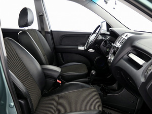 Kia Sportage Active 4x4 ATM 2.0 CRDi 83kW (6 foto / 8)