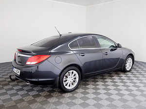 Opel Insignia Comfort 1.6 132kW (3 foto / 8)