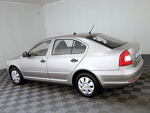 Skoda Octavia Comfortline Facelift 1.2 77kW (4 foto / 7)