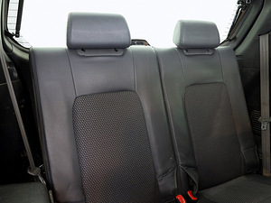 Chevrolet Captiva Luxury ATM 2.0 VCDi 110kW (8 фото из 8)