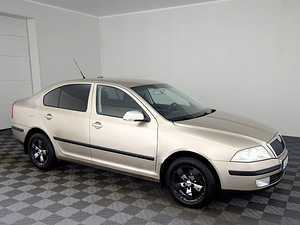 Skoda Octavia Comfortline 1.6 75kW (1 фото из 7)