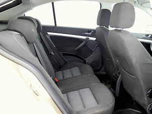 Skoda Octavia Comfortline 1.6 75kW (7 фото из 7)