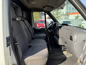 Ford Transit 300L Van 2.0 TDCi 74kW (6 foto / 8)