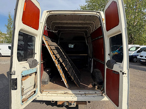 Ford Transit 300L Van 2.0 TDCi 74kW (8 foto / 8)