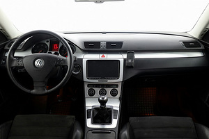 Volkswagen Passat Highline 2.0 TDI 125kW (5 foto / 7)