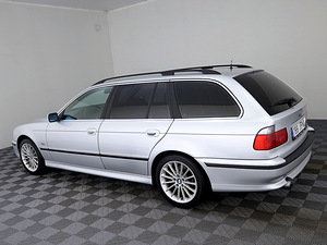 BMW 523 Executive ATM 2.5 125kW (4 foto / 7)