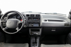 Toyota RAV4 Luxury ATM 2.0 95kW (5 foto / 7)