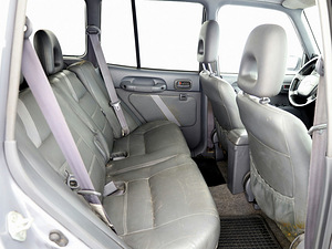 Toyota RAV4 Luxury ATM 2.0 95kW (7 foto / 7)