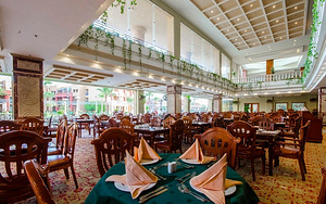 TITANIC PALACE & AQUA PARK BEACH RESORT (10 foto / 10)