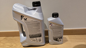 VALVOLINE SYNPOWER MST FE C6 0W-20 (2 foto / 3)