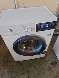 Стиральная машина Elektrolux 40 см с гарантией (1 фото из 6)