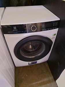 Pesumasin Elektrolux 9 KG (1 foto / 7)