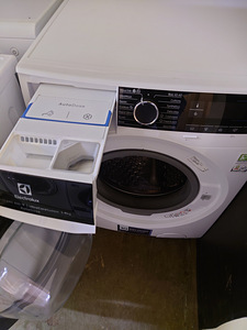 Pesumasin Elektrolux 9 KG (5 foto / 7)