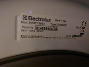 Pesumasin Elektrolux 9 KG (7 foto / 7)
