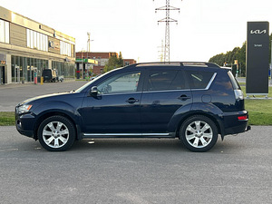 MITSUBISHI OUTLANDER (4 фото из 10)