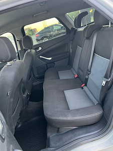 FORD MONDEO (10 foto / 10)