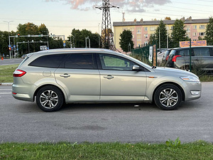 FORD MONDEO (5 foto / 10)