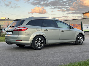 FORD MONDEO (7 foto / 10)
