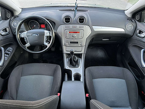 FORD MONDEO (9 foto / 10)