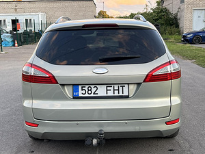 FORD MONDEO (8 foto / 10)