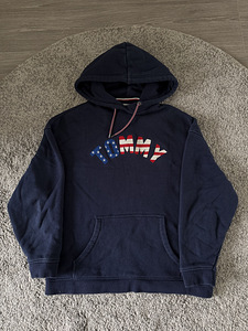 Tommy Jeans Hoodie (1 foto / 4)