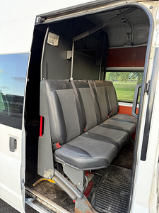 Ford Transit (8 фото из 13)