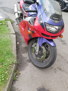 Kawasaki zx600-A2 (3 фото из 10)