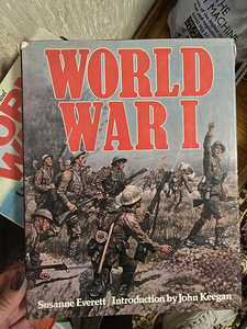 Продаются книги о войне( на английском) (8 фото из 8)