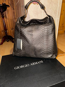 Оригинальная сумка GIORGIO ARMANI, производство Италия. (1 фото из 10)