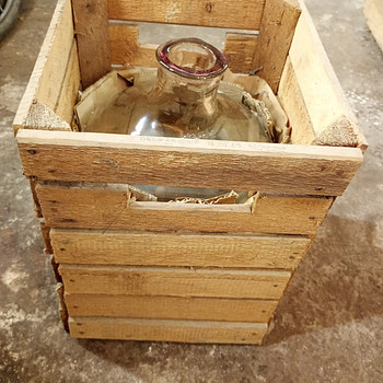 Laua kaal kuni 5 kg uus pakendis ja veini pudel 20l uus