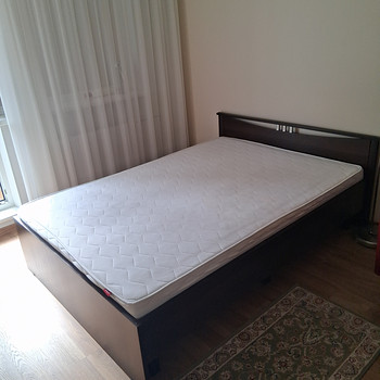 Кровать