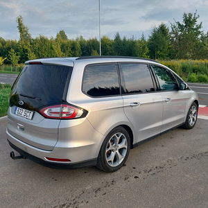 M: Ford Galaxy 2.0 110kw 2016 (4 foto / 13)