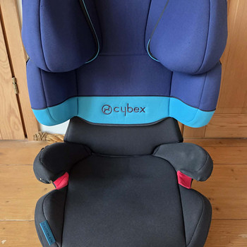 Автокресло Cybex 15–36 кг (можно использовать с Isofix и без)
