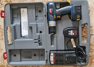 Аккумуляторная дрель RYOBI (1 фото из 4)