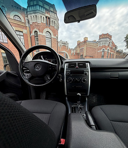 Mercedes B 170 (5 фото из 10)