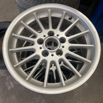 BMW veljed