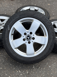 16" Mercedes-Benz originaalveljed 5x112 + naastrehvid 205/55 (1 foto / 7)