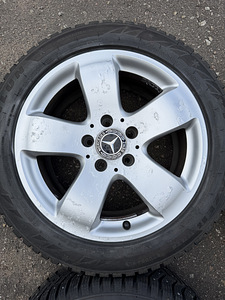 16" Mercedes-Benz originaalveljed 5x112 + naastrehvid 205/55 (7 foto / 7)