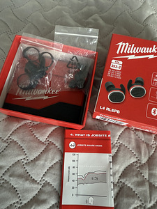 Шумоподавляющие Bluetooth-беруши Milwaukee L4 RLEPB-301 (3 фото из 3)