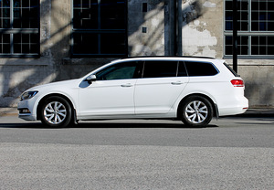 AUTORENT TALLINNAS (10 foto / 10)